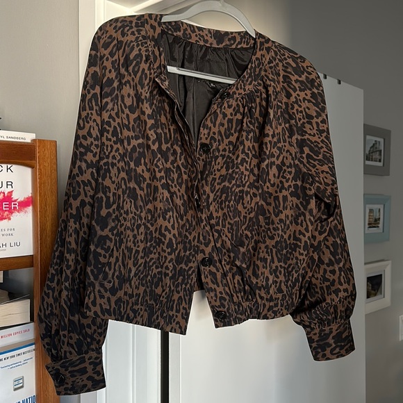 Banana Republic Cropped Leopard Jacket - Picture 1 of 9